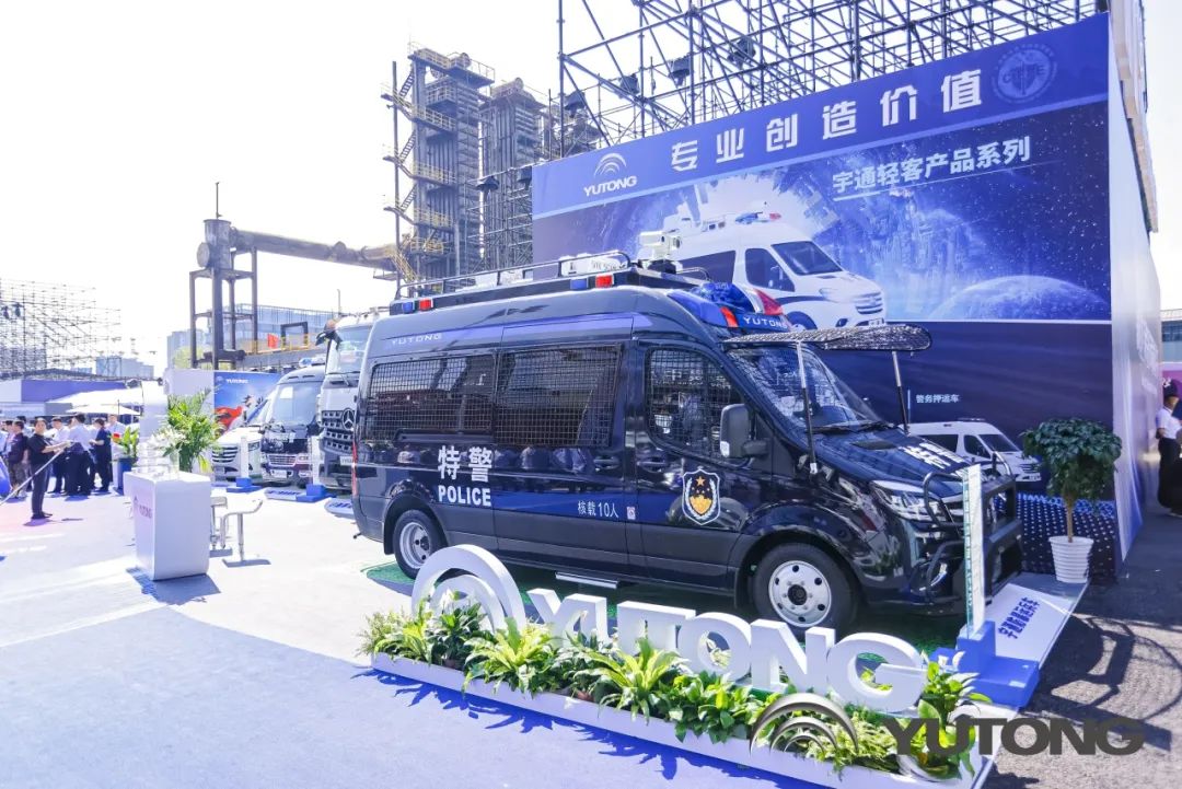 科技赋能 实力领航！亿万先生MR警用特种车亮相第12届中国国际警用装备博览会