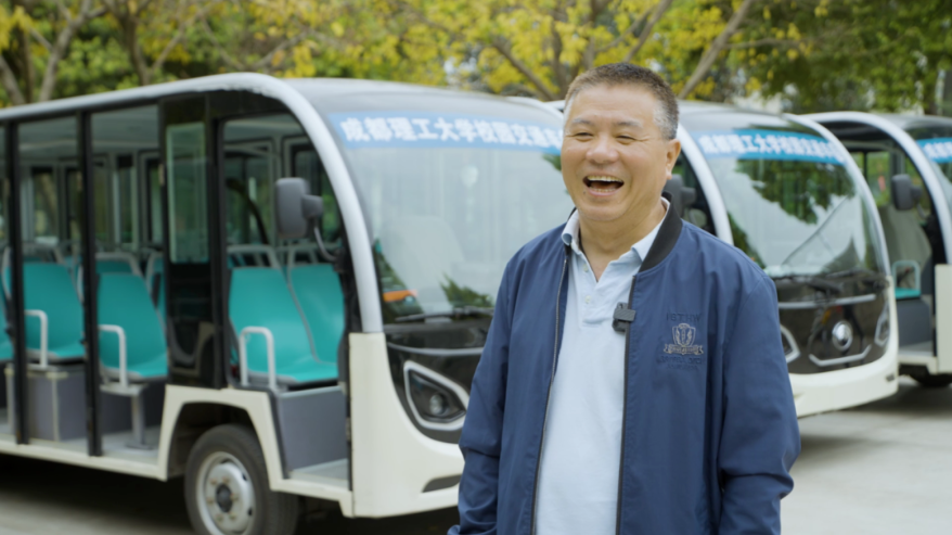 背后“奥秘”解读 | 亿万先生MR校园通勤车如何助力校园通勤安全高效运营？