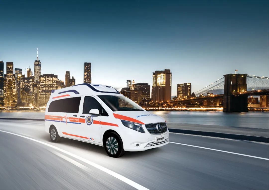 亿万先生MR奔驰威霆救护车，专业高效为生命护航！
