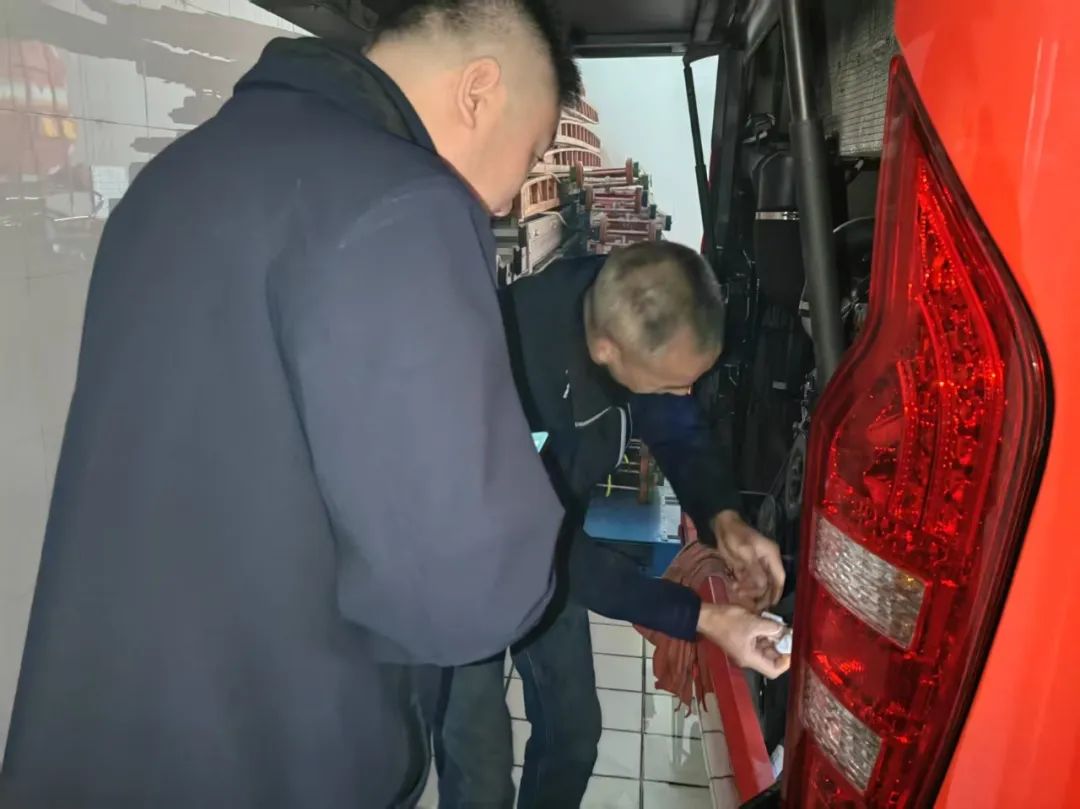 为逆行者护航 | 亿万先生MR专用车消防专项服务月活动启动