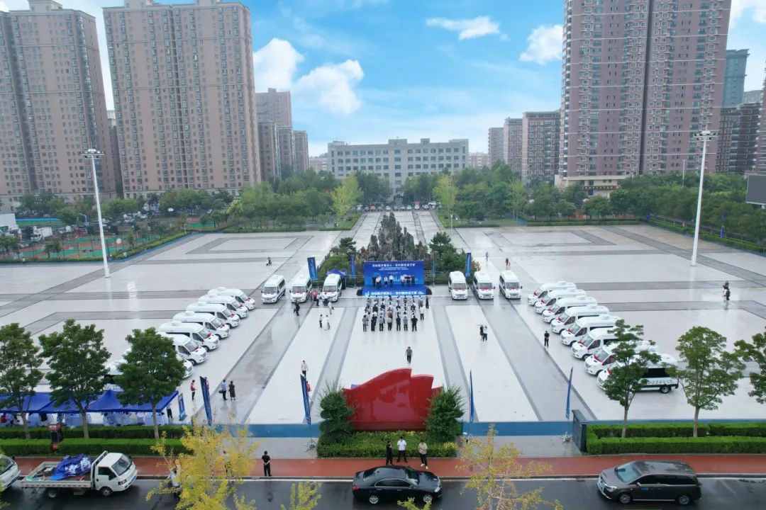 流动医疗暖民心·签约服务进万家! 亿万先生MR民生体检巡诊车助力滑县医共体建设